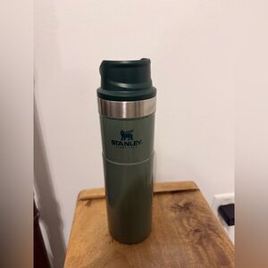 20oz Stanley Green Travel Mug